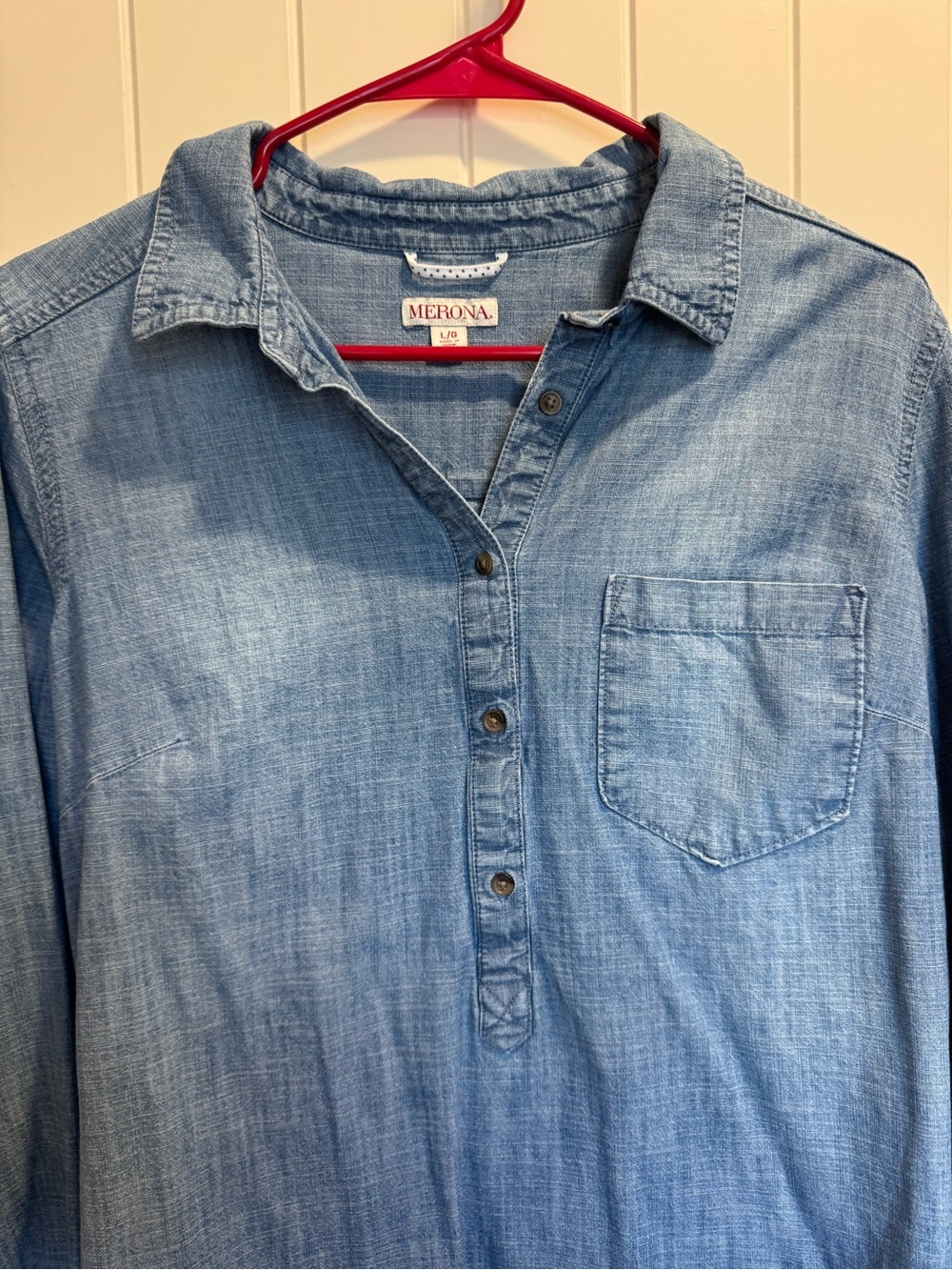 Merona women’s Light Blue Denim Button-Down Shirt